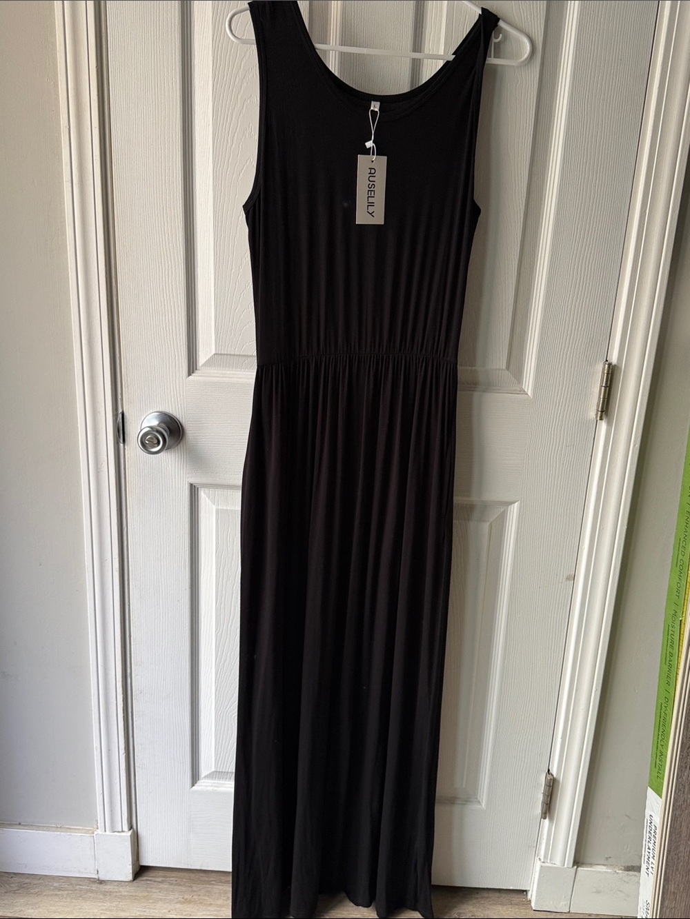 NWT Black Sleeveless Maxi Dress